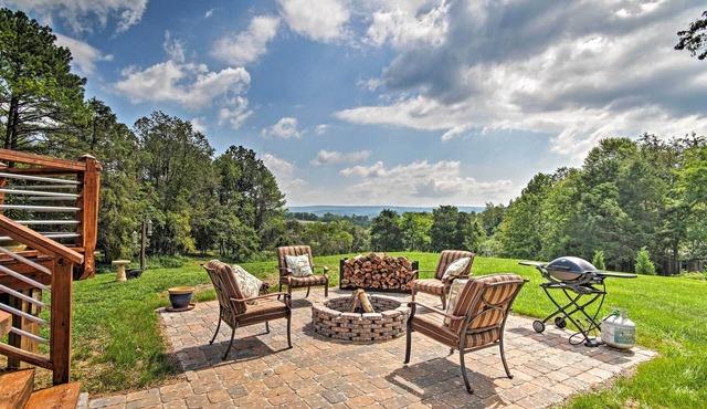 Family Retreat w/Deck Near Appalachian Trail!