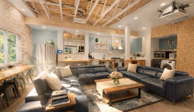 Family Retreat with 11BR 26 Beds