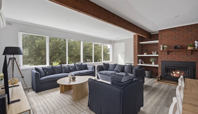 Family Retreat with Fireplace and Garden Views