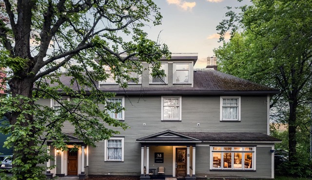 Family reunion - your very own mini hotel! Downtown St. John's, sleeps 19