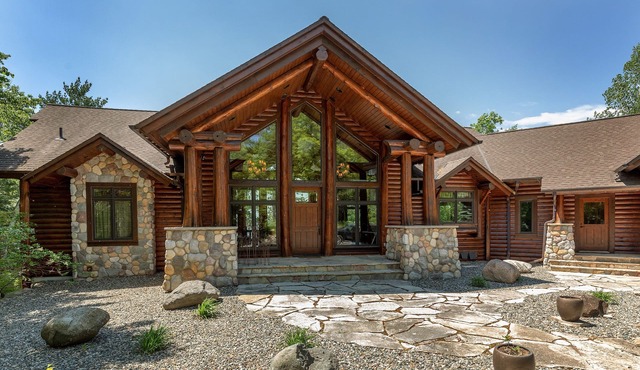 Family reunions at a large log cabin, lodge, family reunions, lake front