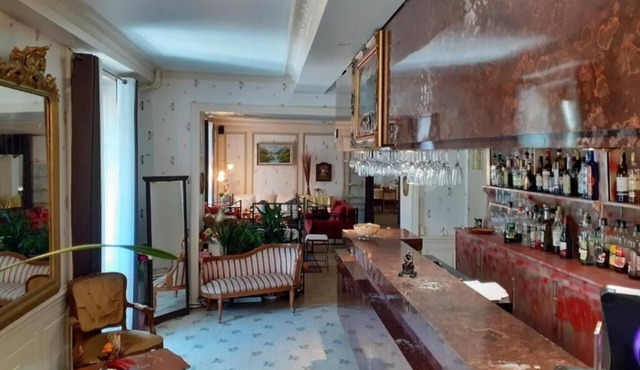 Family room for up to 6 people