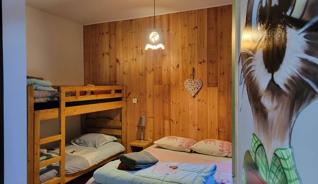 Family rooms (bed 140cm + bunk bed 90cm) 2 rooms available/3 adults max