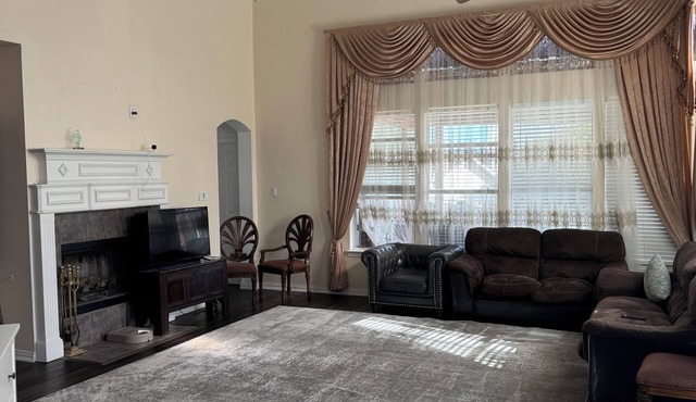 Family-Size 5BR Home Large Patio Easy Dallas Access