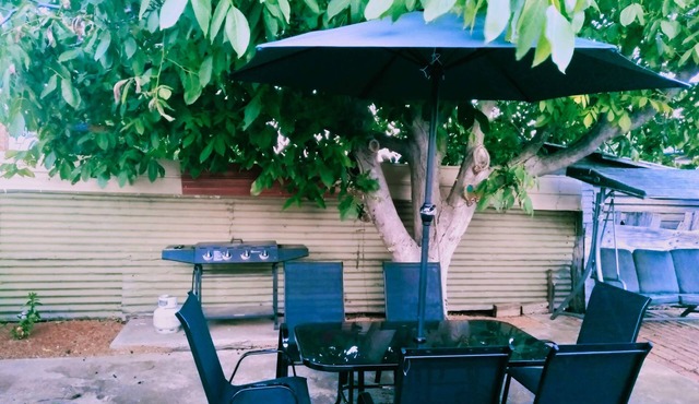 Family sized cottage, minutes from the main street. Large enclosed yard BBQ area