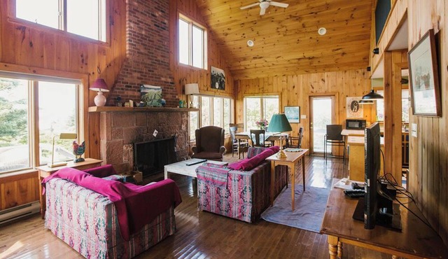 Family sized cottage, great for hosting the entire family!