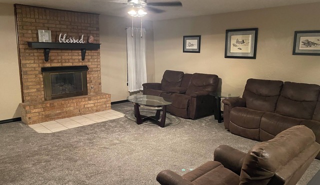 Family-sized home in quiet neighborhood in Weatherford, OK