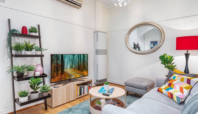 Family Sized Home in Central Richmond Location