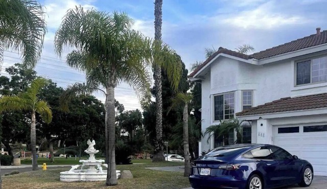 Family-sized home w/Pool & Direct Access to Park