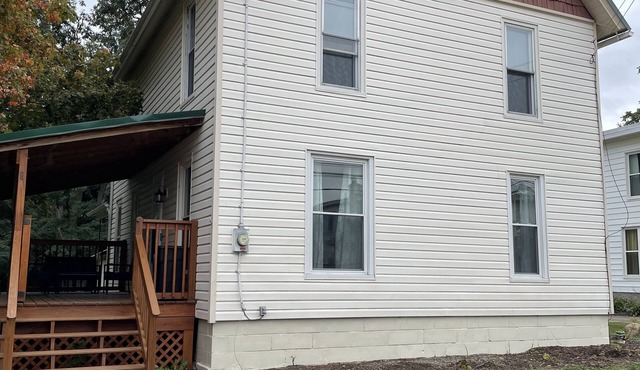 Family sized house close to wineries, ski resorts, and plenty of great fishing!