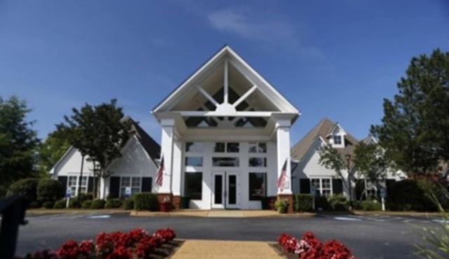 Family sized townhouse near Busch Gardens, Water Country, Colonial Williamsburg
