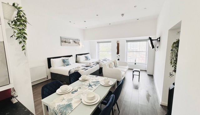 Family Studio with private En-suite Shower Room