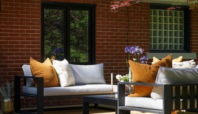 Family Style Cottage 5 minutes from the Gaslight District