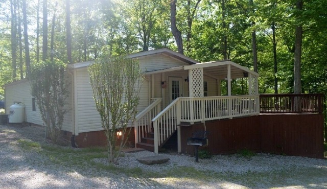Family Style Home Cabin #22 3 Bedroom 2 Bath on Patoka Lake in Southern Indiana