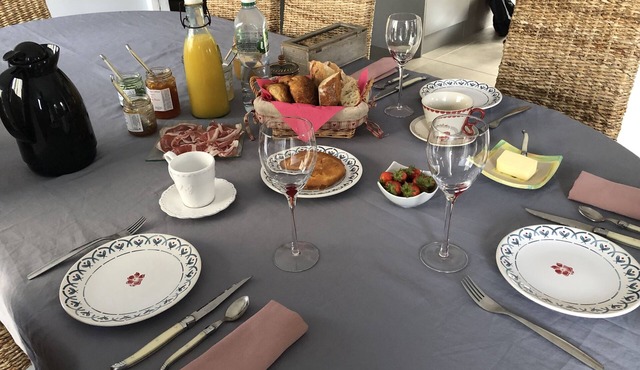 Family suite in bed and breakfast, Auvergne, Puy de Dôme