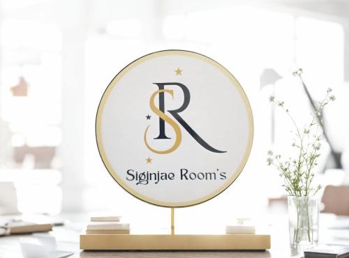 Family Suite Connecting 4 Bedroom at Apartment Green Pramuka City