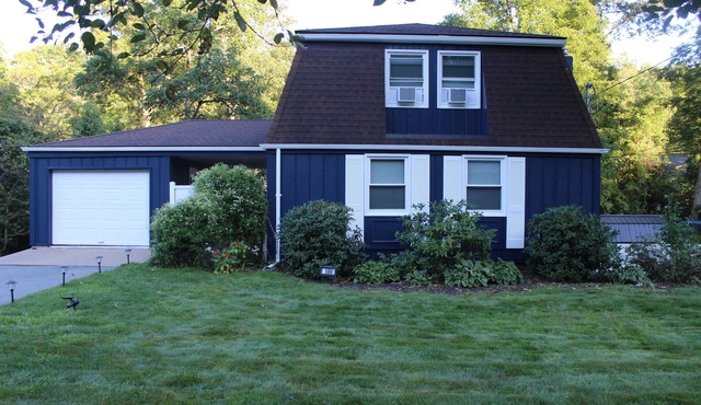 Family-themed home, Sleeps 11, Close to PSU. Quiet Neighborhood, 2.5 Baths,