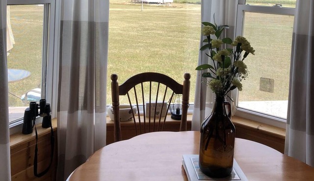 Family Tides: Beautiful two bedroom Cottage for rent with spectacular views and beaches.