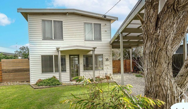 Family Tidez, Sandy Point