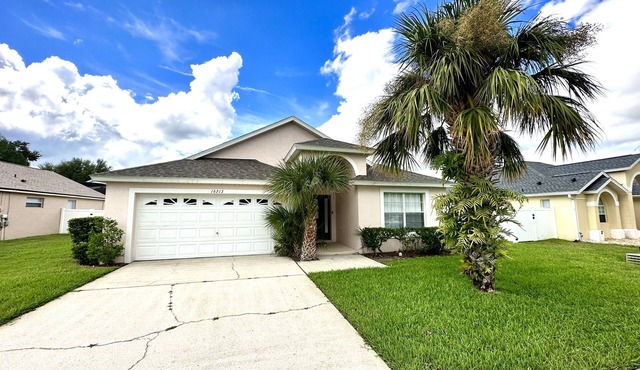 Family time, quiet relaxation, Florida fun. Pool Home at Orange Tree