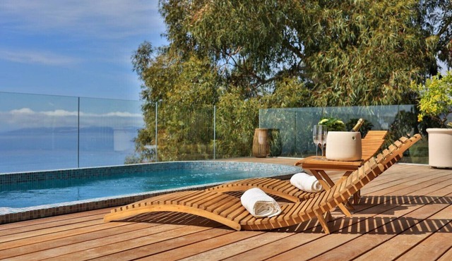 Family Villa with Sea View – Pool, SPA & Hammam – Sleeps 10