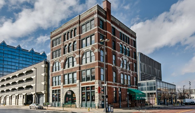Family Vacation Rental Near the Zoo, CHI Convention Center, and MORE!