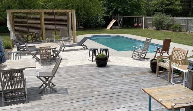 Family vacation retreat w/In-ground Pool with private Chesapeake Bay access!