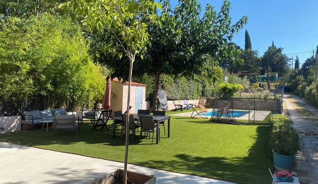 Family villa 10min from Aix en Provence!
