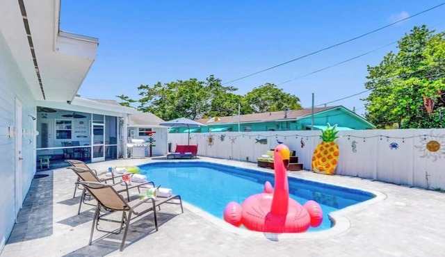 Family Villa~3 Kings~Big Game Room, by the Beach