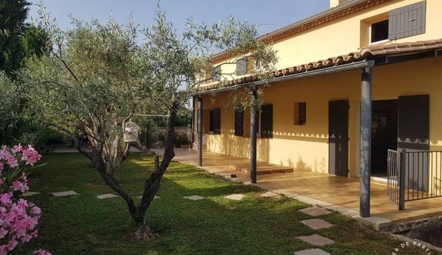 Family villa between sea and mountains in the heart of Roman history