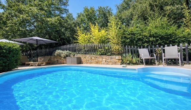 Family villa - Breathtaking view of the vineyards - private, fenced pool.