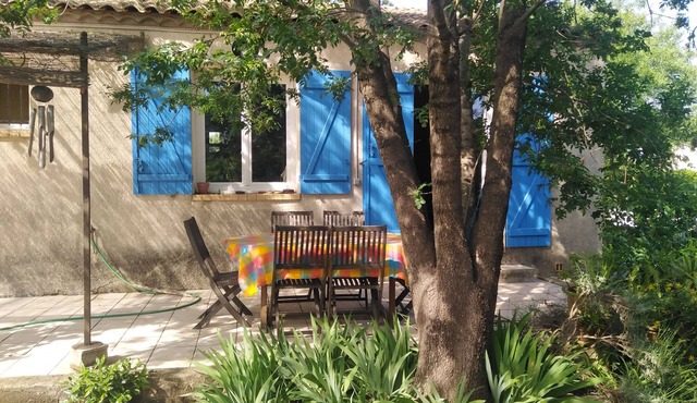 Family villa in a quiet area between the sea and the Cevennes mountains