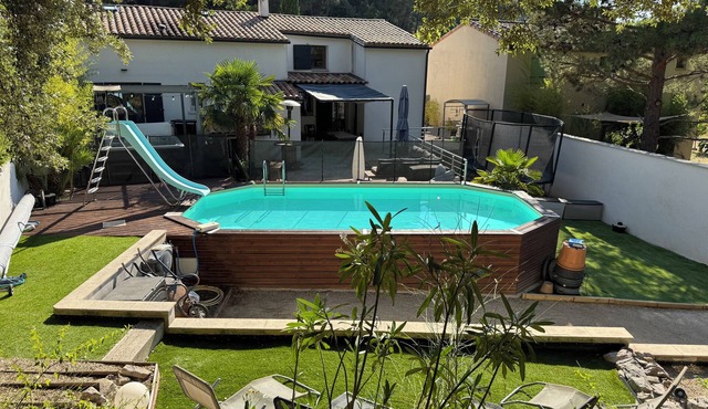 Family villa in Provence with pool and spa
