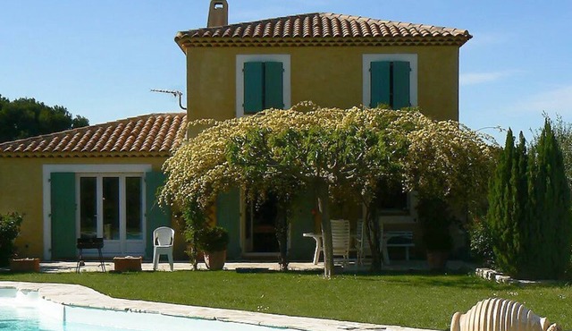 Family villa in the heart of Provence with swimming pool, garden Up to 10 people