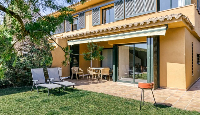 Family villa in Torremirona Resort