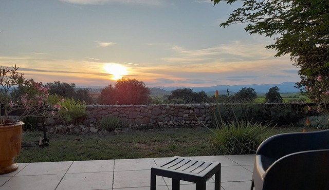 Family villa near Lake Salagou and beach