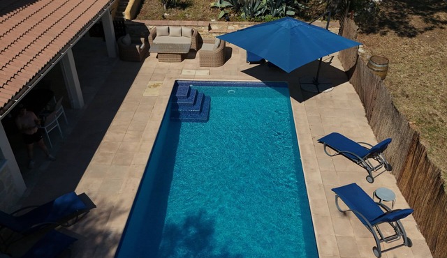 Family villa near Uzès, private pool, air-conditioned rooms and garden