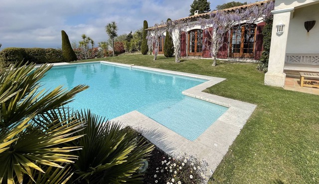 Family Villa , pool and amazing view