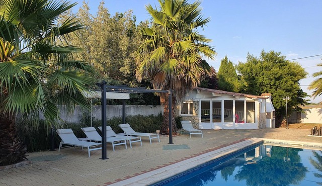Family Villa set in a mediterranean garden overlooking the Thau Lagoon