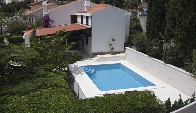 Family Villa Skalinada with private pool, Baška Voda