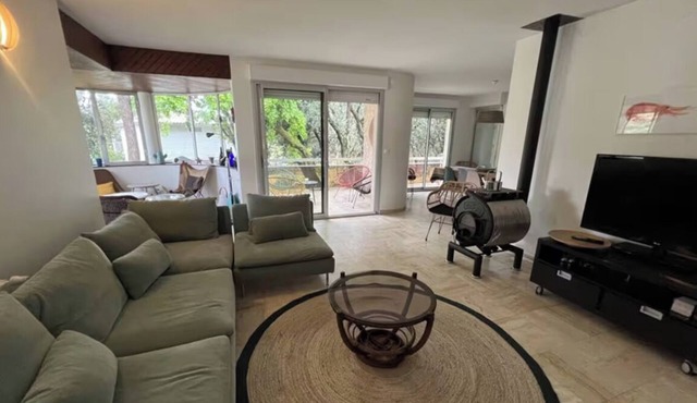 Family villa with direct beach access