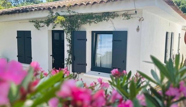 Family villa with air conditioning 5 min from the sea with parking and Wifi