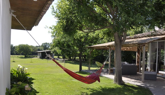 Family villa with pool and a natural setting