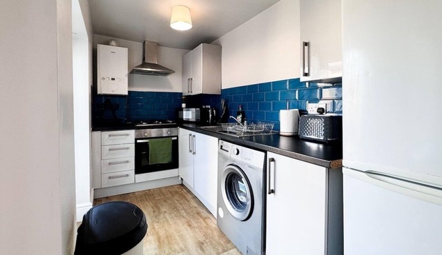 FamilyRelocation I Contractors I Business