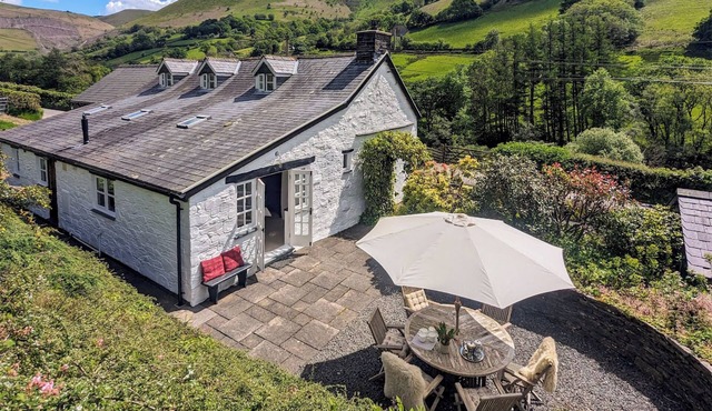 Fancy staying in the Mawddwy Valley in Snowdonia National Park.