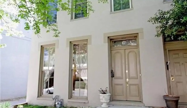 FAN-tastic 2 Bedroom - Furnished Historical House