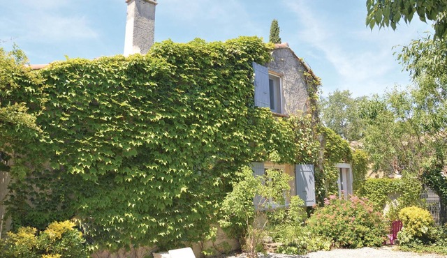 Fancy a sunny vacation in a beautiful vacation home with private pool and pleasantly shaded terrace.