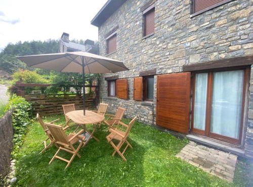 Fantástico Apartamento con jardín en Castiello de Jaca VUT HU-20-007