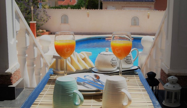 Fantastic detached villa with private pool full of light