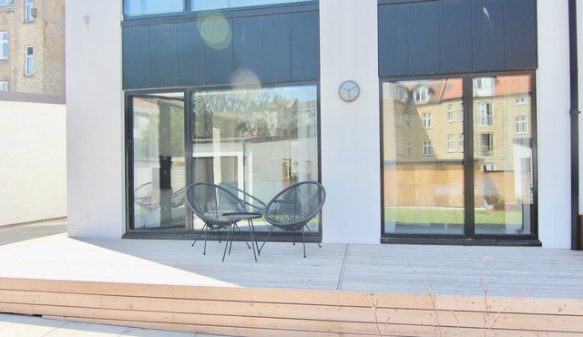 Fantastic 1-BR apartment with a terrace - 160